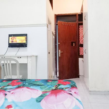 D'Kost Ketintang Hotel สุราบายา ภายนอก รูปภาพ